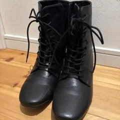 黒のレースアップブーツ　卒業式　袴　ブーツ