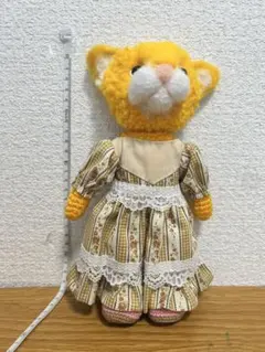 ハンドメイド　猫のぬいぐるみ