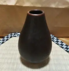 陶器 一輪挿し 花瓶 黒