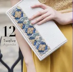 12Twelve Agendフラワーモチーフ　ビーズ刺繍華やか　クラッチバッグ
