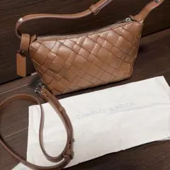 CHARLES & KEITH Ivette イヴェット ウーブンバッグブラウンのサムネイル