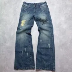 Item thumbnail for item fe723975-245b-4d0b-9f99-08e1bf782c3d