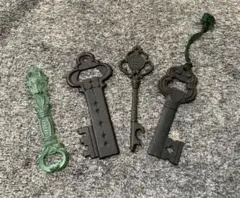 レトロな栓抜き 4点セット アンティーク風アイアン 鋳物