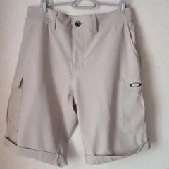 Oakley ベージュ カーゴショートパンツのサムネイル