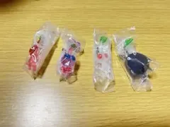 ピクミン めじるしアクセサリー2 4種セット　赤ピンク白岩