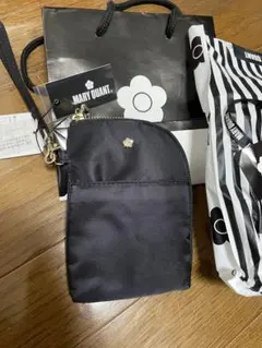 ★新品タグ付★MARY QUANT ブラック ナイロンポーチ