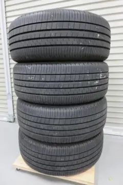 超バリ山24年製 ダンロップ VEURO VE304 245/45R20 超バリ山24年製 ダンロップ VEURO VE304 245/45R20 - メルカリ