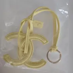 CHANEL ココマーク レザー チャーム ピンク - メルカリ