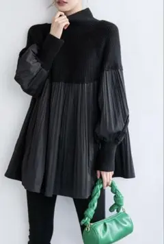 ハイネックプリーツニット　黒