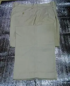 UNIQLOベージュ チノパン Lサイズ