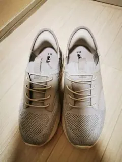 グレー メッシュ 　　シューズ 23.5cm