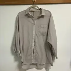 ベージュ 長袖シャツ Mサイズ ポケット付き