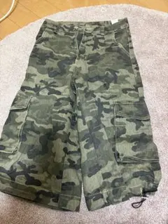 迷彩柄ハーフパンツ