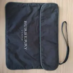 【BURBERRY 黒 ポーチ】