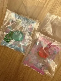 サンリオグミチュアチャーム　キティ&キキセット