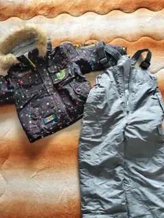 110サイズ 星柄 スキーウェア