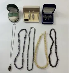 Item thumbnail for item ce8ce7a9-3302-4244-886a-0da04e09dad0