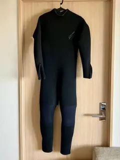 ダイビングスーツ