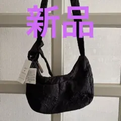 セルフサービス　ブラック　ショルダーバッグ