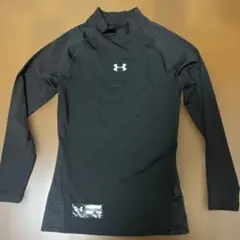 Under Armour ブラック キッズ用　 長袖アンダーシャツ YLG