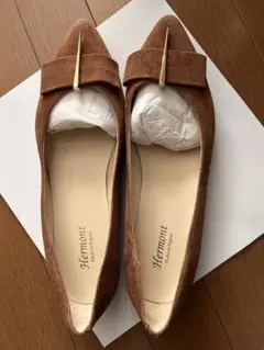 Hermont ブラウン ポインテッドトゥパンプスのサムネイル