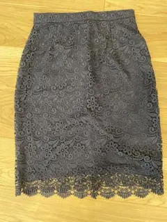 タグ付き　新品未使用　ダークグレー 花柄刺繍レースタイトスカート