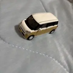ダイハツ ムーヴ キャンバス ミニカー サンドベージュのサムネイル