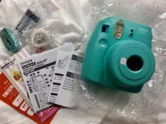 チェキFUJI FILM INSTAX MINI 8+ N MINT