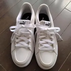 PUMA ホワイト スニーカー SOFTFOAM