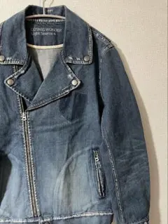 Item thumbnail for item 199bfc77-8847-4bda-8b4d-392e979d8bae