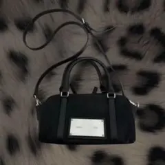 Matin Kim ブラックキャンバスショルダーバッグ