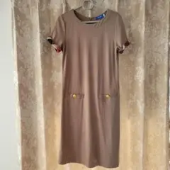 ブラウン 半袖 ひざ丈ワンピース
