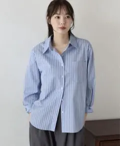 【超美品】 カラーストライプシャツ　ブルー　BLUEEASTのサムネイル