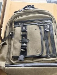 オリーブグリーン ショルダーバッグ　大容量