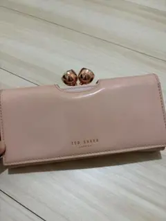 TED BAKER LONDON 長財布 ピンク エナメルのサムネイル