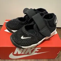 NIKE サンダル ブラック　13cm 317415-014 リフトのサムネイル