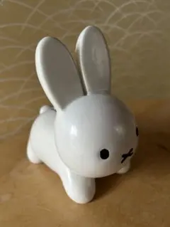 ブルーナ　こうさぎ　貯金箱