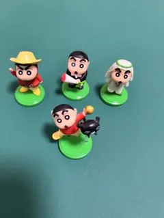 クレヨンしんちゃん ミニフィギュア 4体セット