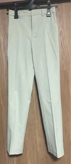 UNIQLO★テーパードパンツ