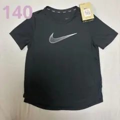 【新品】NIKE Tシャツ DRYFIT 黒 ピンク 女の子 140 半袖のサムネイル