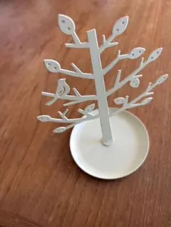 ピアスホルダー・アクセサリースタンド