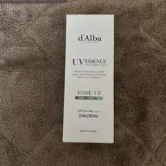 d'Alba UV ESSENCE WATERFULL サンスクリーン