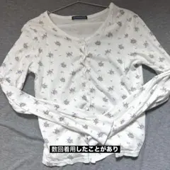 brandy melville floral top 花柄 カーディガンのサムネイル
