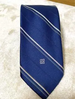 【極美品】ジバンシー　GIVENCHY ハイブランド　ストライプ　青　ピンク