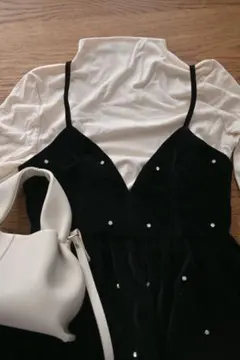 GRLビジューベロアキャミソールミニワンピース×ボトルネックトップスセットアップ