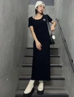 Darich 半袖ロングワンピース ブラックのサムネイル