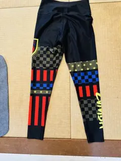 ズンバ　ZUMBA スパイリータイツ カラフルデザインのサムネイル