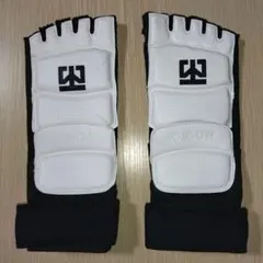 Item thumbnail for item 67d25bb0-152b-4ed7-b5e9-830e4327df6d