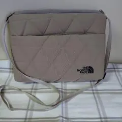 THE NORTH FACE キルティングサコッシュ ベージュ