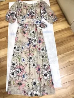 超‼︎超‼︎目玉商品・笑顔になる大人可愛いお花柄マキシワンピースドレスMサイズ